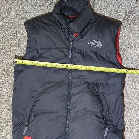 The North Face Men's Black and Red Vest - Picture 14 of 15